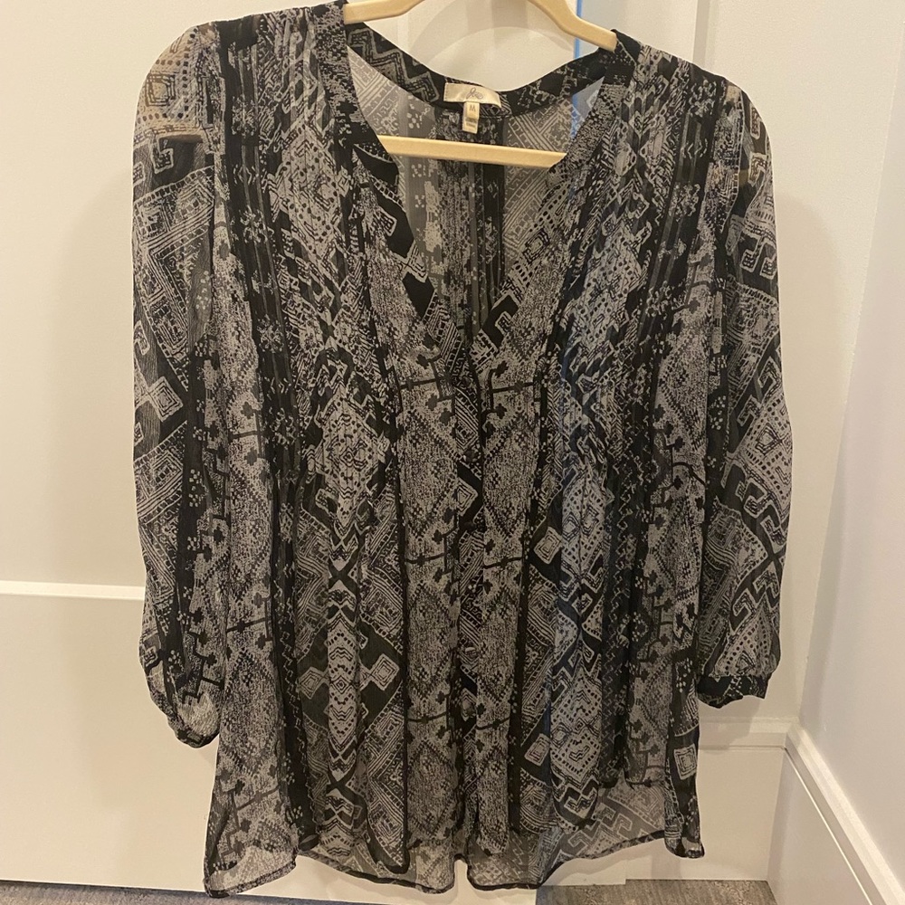 Joie 3/4 sleeve blouse semi sheer